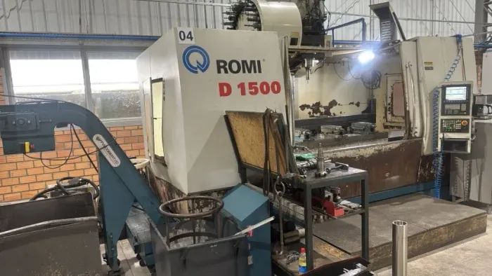 Centro de Usinagem Romi D 1500