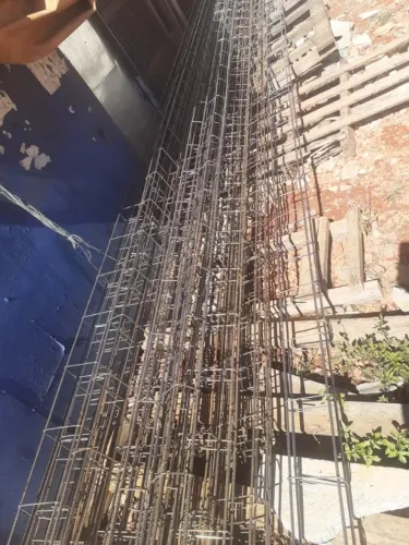 oferta de colunas 4 ferros 5/16 de 3 metros 39,90 a vista 