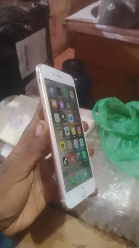 Vendo iPhone 8plus bom
