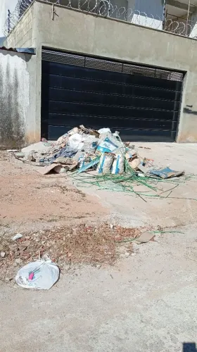 Entulhos,cata treco, galhos galhadas, pequenos fretes, em toda grande Goiânia e Aparecida