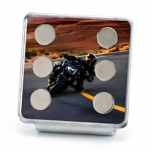 Suporte para moto com imã resistente