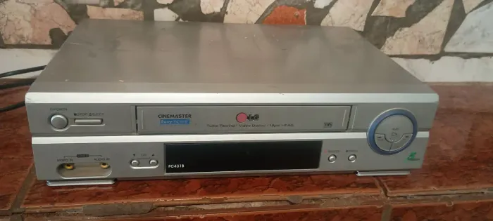 Aparelho de vídeo cassete LG cinemaster