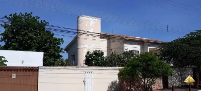 Sobrado para venda, 4 quartos sendo uma suíte, Centro-sul, Várzea Grande