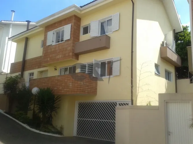 Casa de Condomínio - 4 Dormitórios (2 Suítes) à Venda no Brooklin - São Paulo/SP.