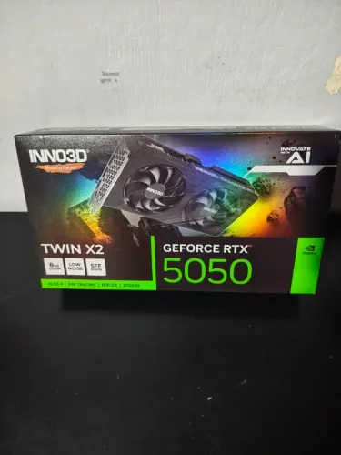 Lacrado /NF placa de Vídeo Nvidia RTX 5050 8GB INNO3D