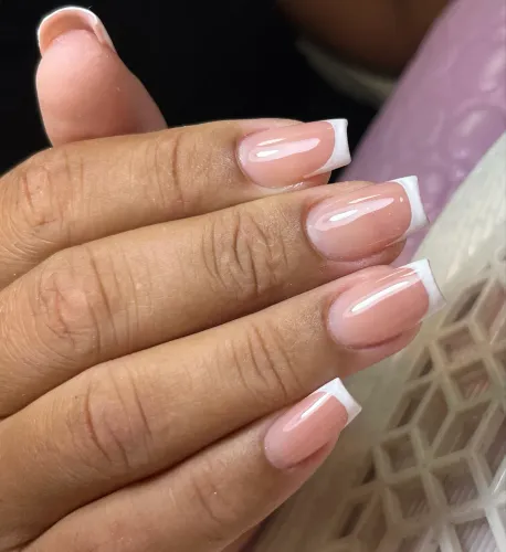 Unhas em gel , alongamento e manutenção