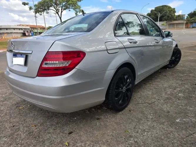 Mercedes-Benz C-180 CGI Classic 1.8 16V 156cv Aut. 2012