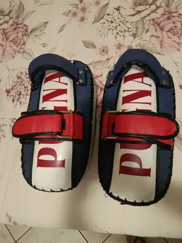 Aparador de chute Muay Thai 