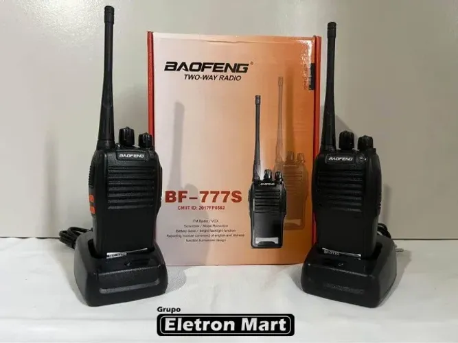 Radio comunicador BF777s, com microfone e fones