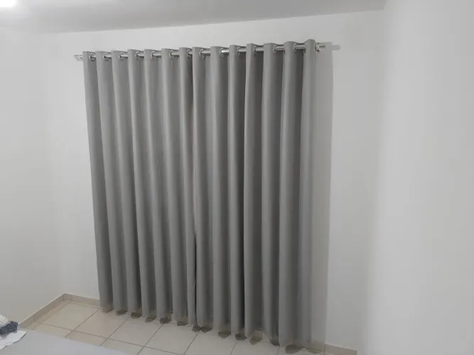 CORTINA QUARTO 4,20m x 2,30m C/VARÃO