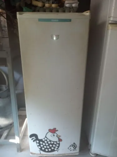 Freezer vertical Consul 180 litros