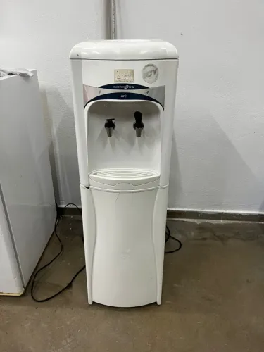 Bebedouro Masterfrio 220v - Água Natural e Gelada