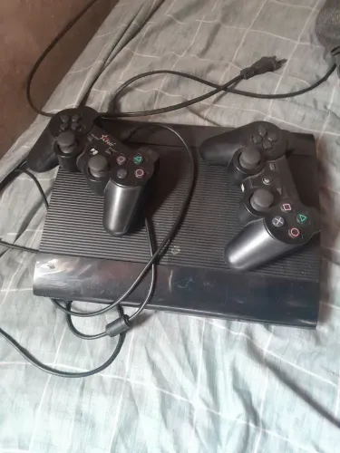 Vendo ps3 super slim funcionando perfeitamente