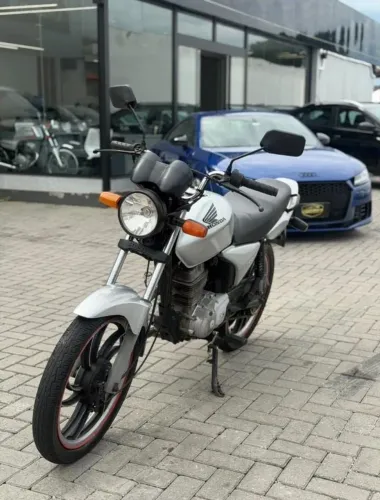 ? HONDA CG 2006 PRATA - ÓTIMO ESTADO!
