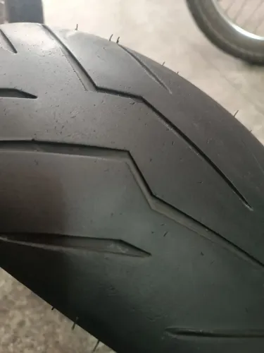 Pneu traseiro 150/6/17 CB300 e fazer 