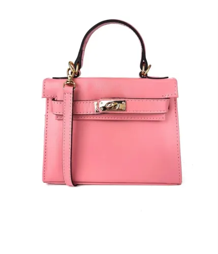 Bolsa em couro legítimo, qualidade premium para quem valoriza elegância e durabilidade.