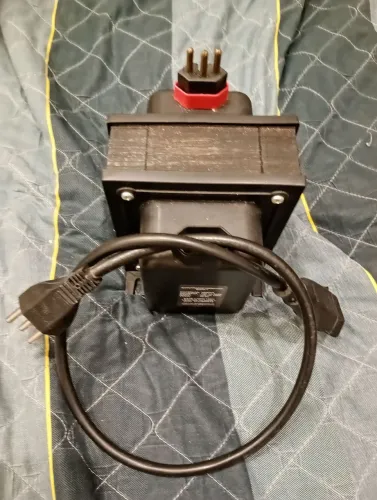 Transformador 127/220 de 5 kVA