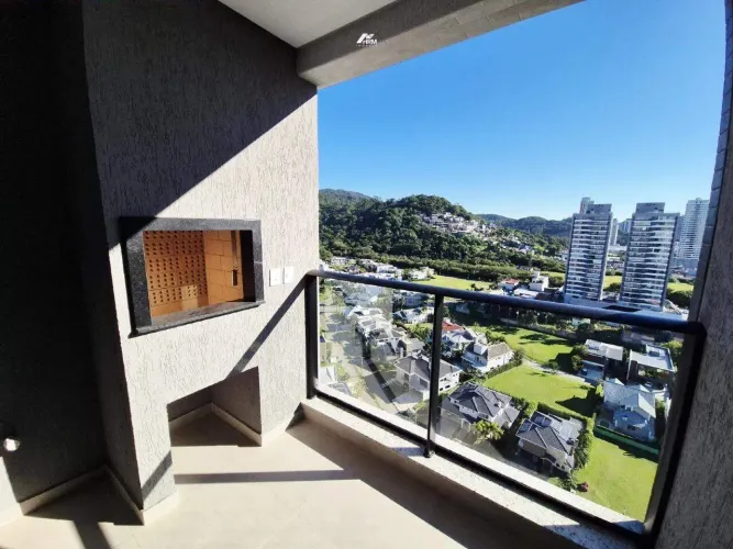 Apartamento 02 quartos a venda na Praia Brava!