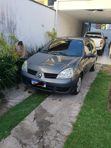 Renault Clio Hi-flex 1.0 16V 3P 2011