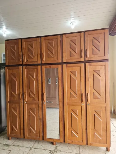 Guarda roupa casal pinho usado 