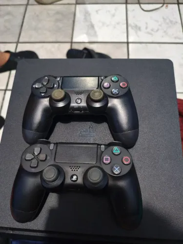 Ps4 Slim 1 tb dois controles 