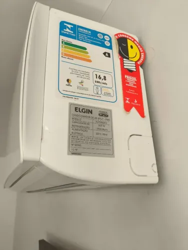 Ar Condicionado Split Elgin Inverter 9.000 BTUs Eco Eco Plus - Em excelente estado