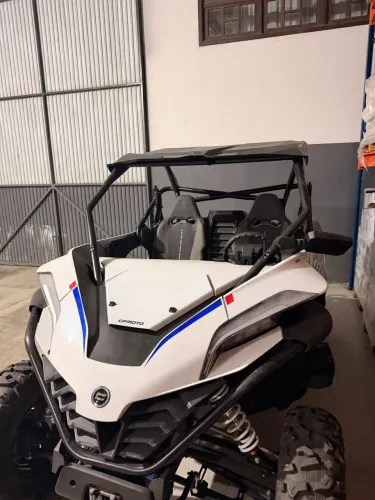 UTV CFMoto Zforce Sport-R 1000