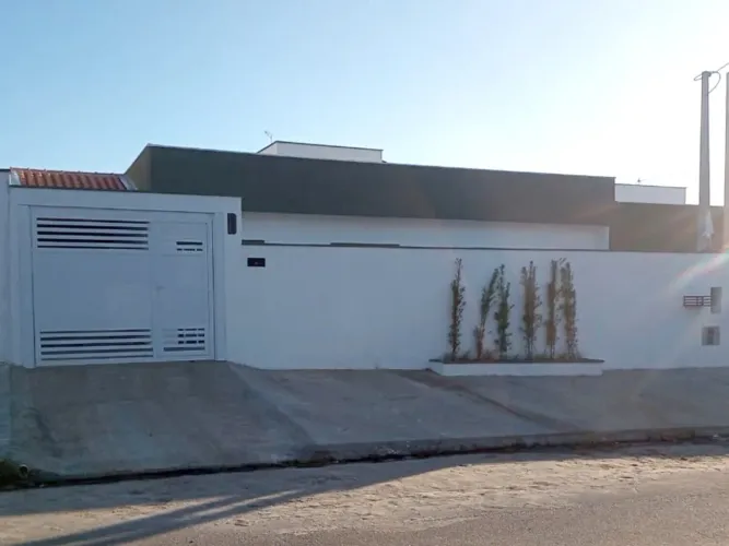 Casa para venda em Jardim São Fernando com 2 quartos, sendo 2 suítes, 80m²