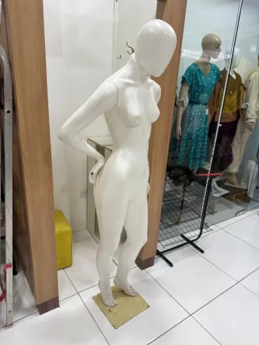 Manequim Feminino