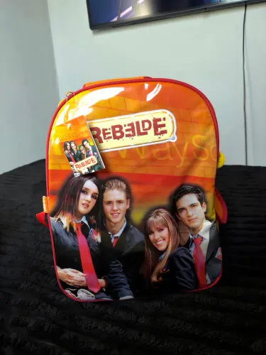 Mochila RBD nova em perfeito estado guardada desde 2006