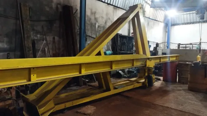 Pórtico rolante 3 ton - vão 11 mts motorizado novo