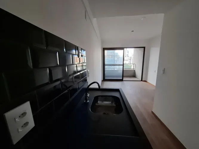 STUDIO NORTE/SUL 24m² 1 QUARTO VARANDA VAGA ROTATIVA INFRA VENDE BARRA