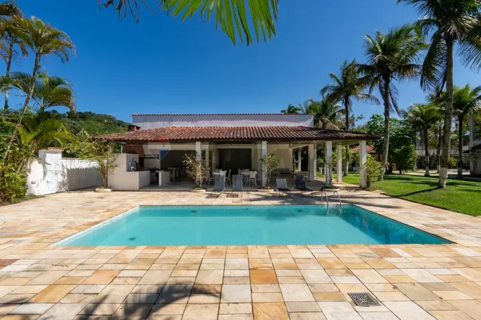 Propriedade à venda no Jardim Acapulco 542 M² | Frente Praça | R$ 1.490.000