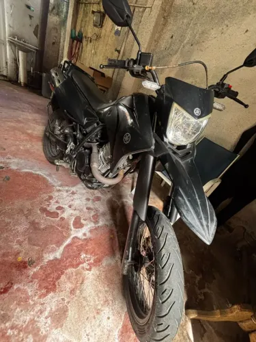 Lander 250x raridade, ótimo estado