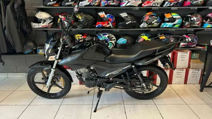 Yamaha Factor  150 preta, pouco rodada