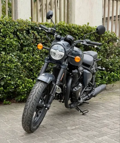 SHOTGUN 650cc/ DAIANA