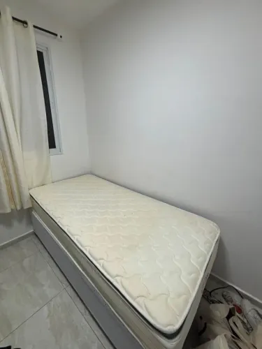 Cama solteiro nova com colchão