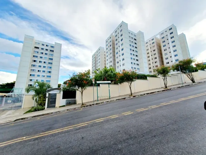 Apartamento à Venda - Vale dos Coqueiros, Santa Luzia