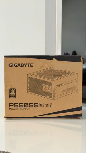 Fonte Gigabyte P550SS 550W 80 Plus Silver ATX 3.1