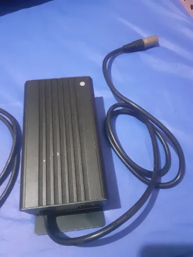 CARREGADOR PARA CADEIRA MOTORIZADA OTTOBOCK B400