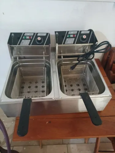 Fritadeira elétrica, nunca usada
