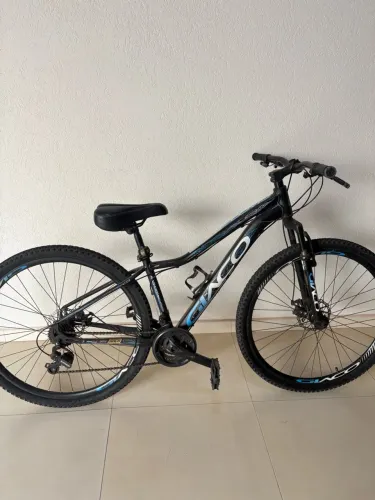 Bicicleta GTS Aro 29 Preta e Azul/Rosa