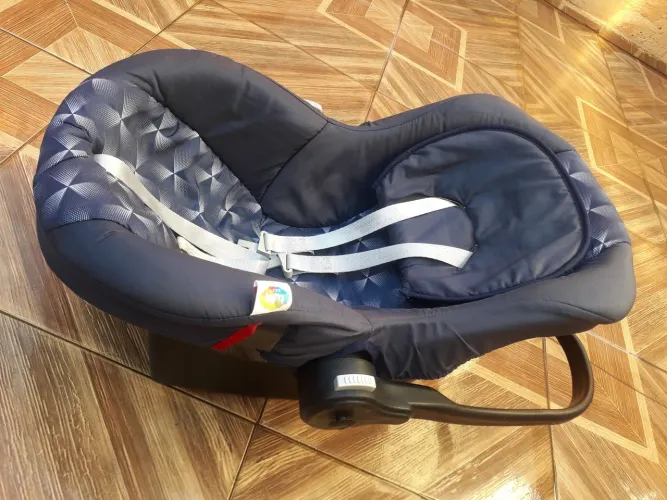 Bebê conforto Tutti Baby