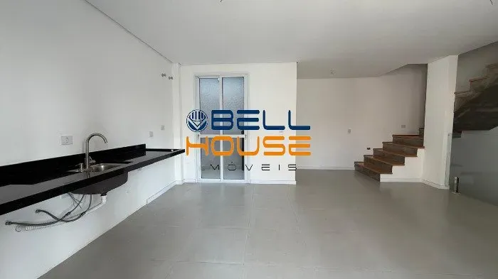 Sobrado para Locação 261m², 3 quartos e 4 vagas - Vila Bastos, Santo André, SP