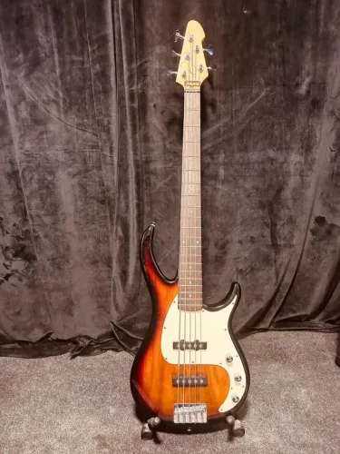 Contra baixo Peavey 5 Cordas Milestone Bxp