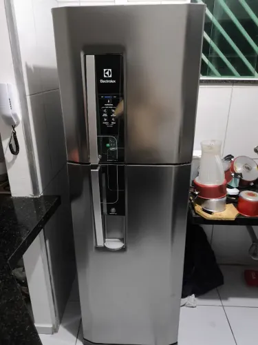 Geladeira Eletrolux Frost Free 400L