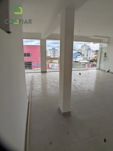 Lojas para locação na Avenida Princesa Isabel