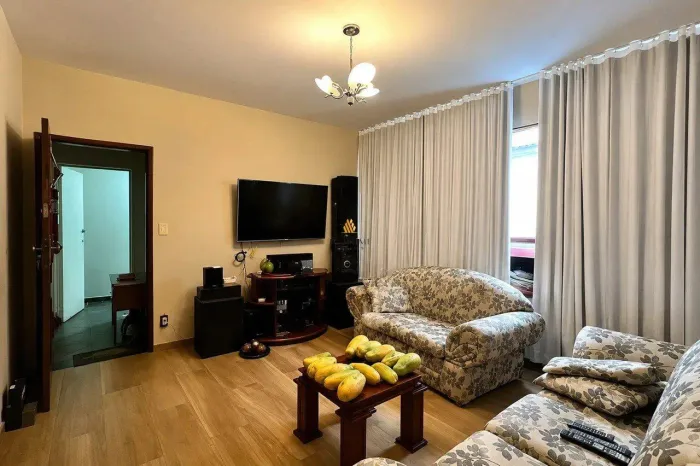 Cobertura à venda, 4 quartos, 1 suíte, 2 vagas, São Lucas - Belo Horizonte/MG