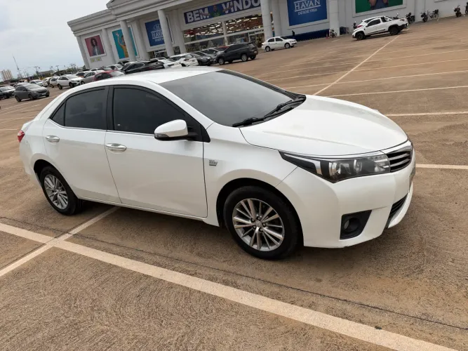 Toyota Corolla Altis 2.0 Flex 16V Aut. 2015