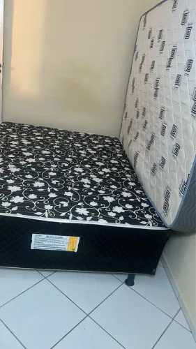 Cama e colchão